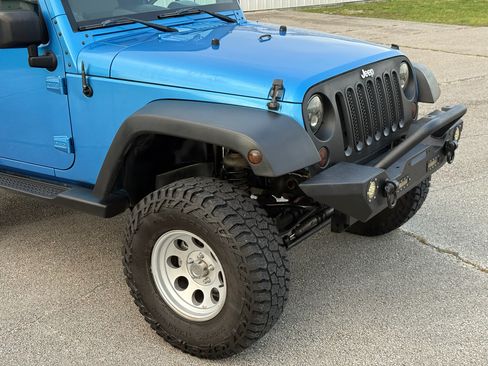 Used 2010 Jeep Wrangler 4WD Sport image 52