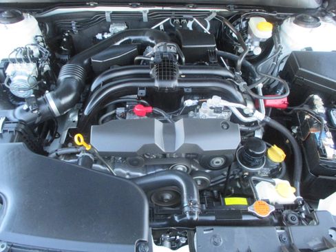 Used 2016 Subaru Legacy 2.5i Limited image 16