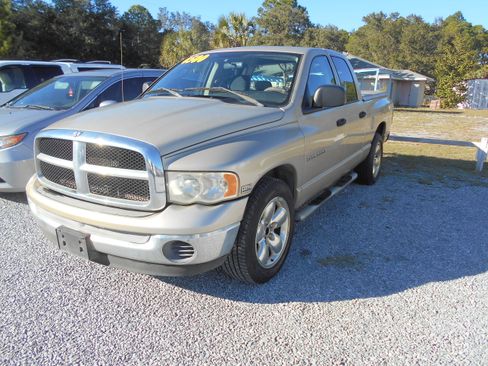 Used 2004 Dodge Ram 1500 Truck SLT image 2