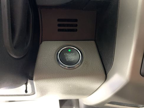 Used 2018 Ford F150 Lariat image 18