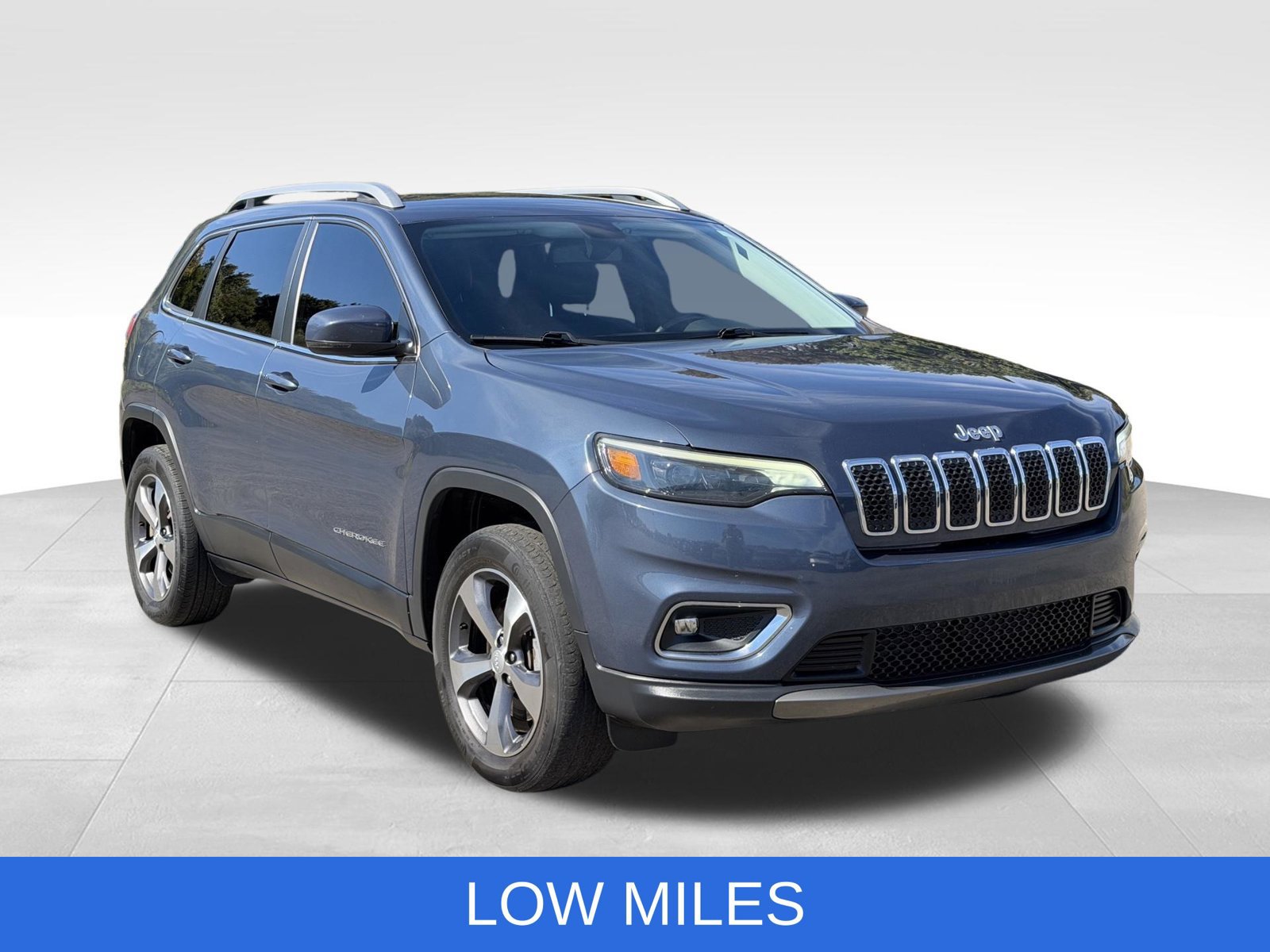 Used 2020 Jeep Cherokee Limited AWD/4WD image 11