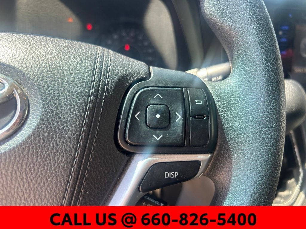 Used 2017 Toyota Sienna LE FWD image 14