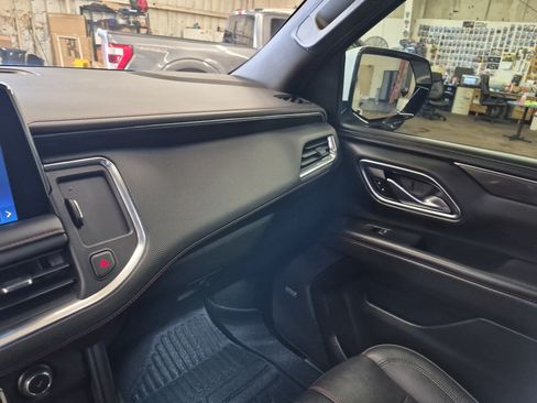 Used 2022 Chevrolet Tahoe RST w/ Sport Performance Package RWD image 22
