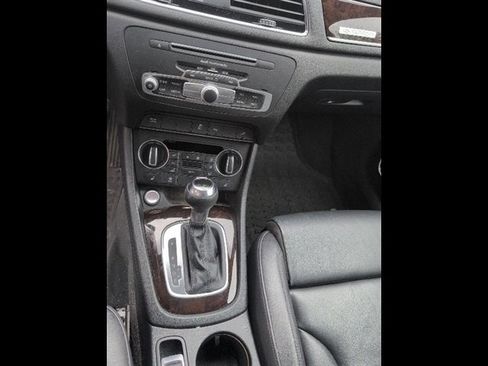 Used 2016 Audi Q3 2.0T Prestige w/ Prestige Package image 14