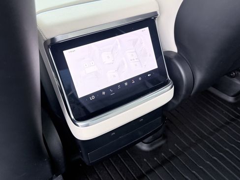 Used 2022 Tesla Model X AWD/4WD image 54