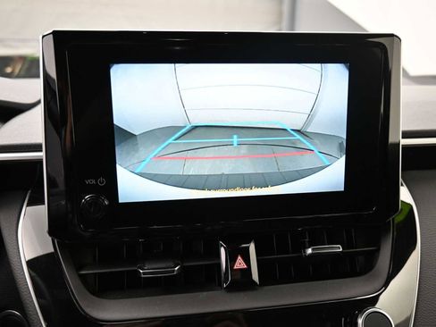 Used 2023 Toyota Corolla SE image 8