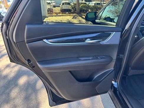 Certified 2025 Cadillac XT5 Premium Luxury image 26