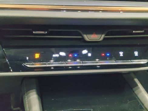 Used 2025 Buick Envision Avenir image 26