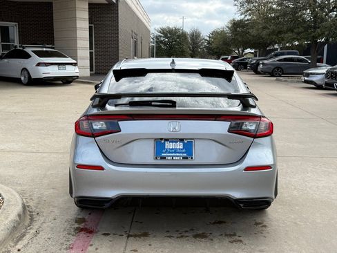 Used 2023 Honda Civic Sport image 4