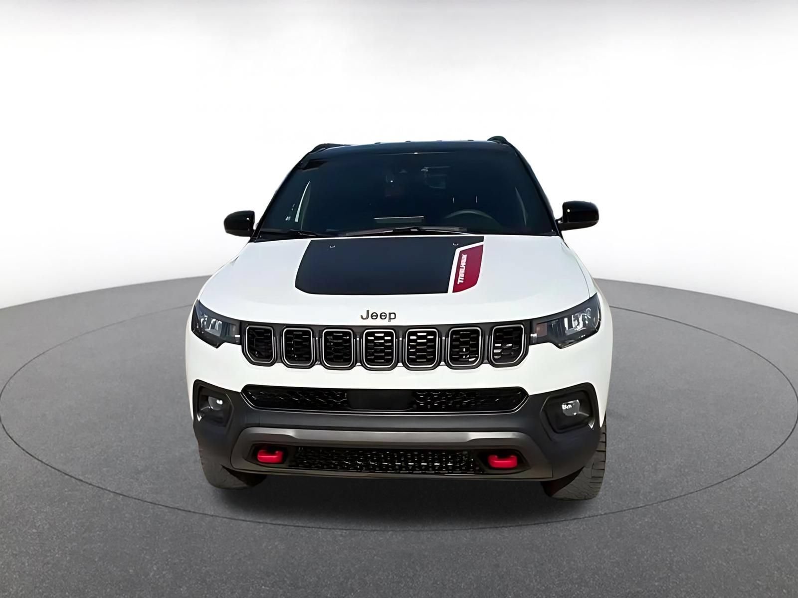 Used 2025 Jeep Compass Trailhawk AWD/4WD image 4