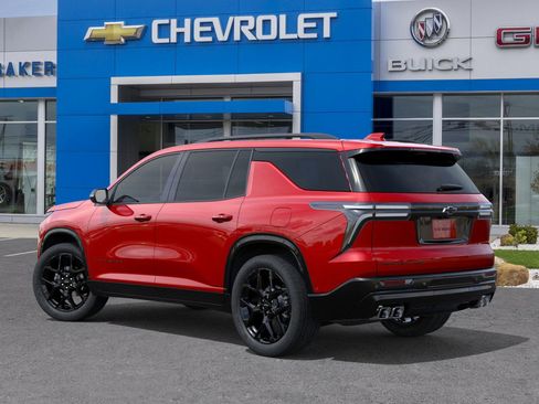 Certified 2024 Chevrolet Traverse RS w/ LPO, Floor Liner Package image 3