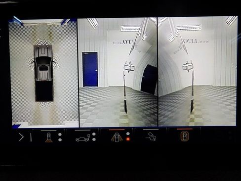 Used 2025 GMC Sierra 2500 Denali w/ Denali Reserve Package image 19