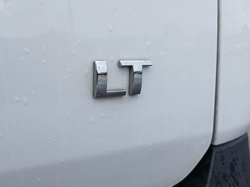 Certified 2023 Chevrolet Traverse LT FWD image 21