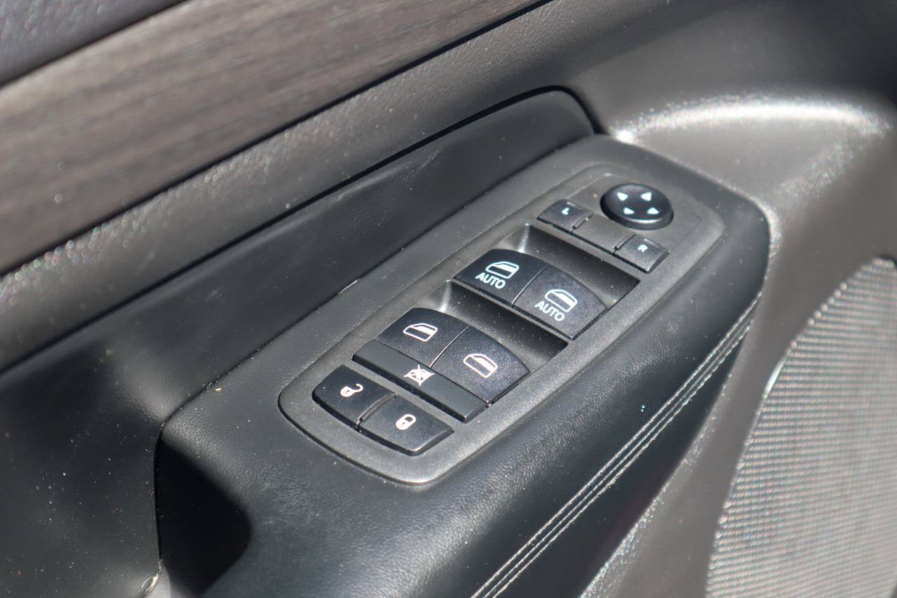 Used 2018 Jeep Grand Cherokee Laredo AWD/4WD image 58