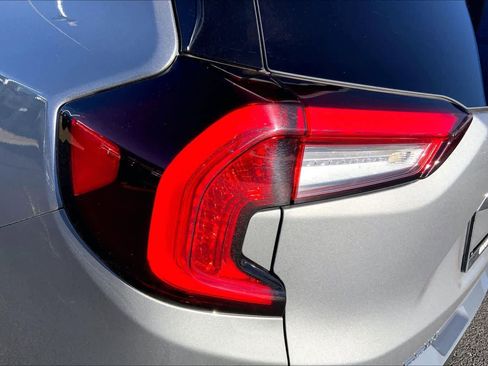 Used 2024 GMC Terrain SLE image 29