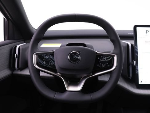 New 2026 Volvo EX30 Cross Country Ultra image 16