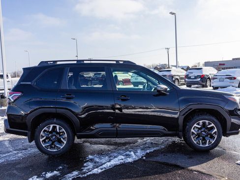 New 2025 Subaru Forester Premium image 6