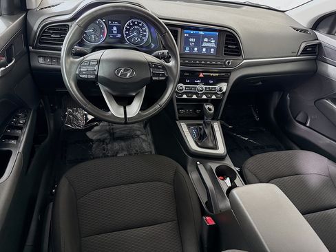 Used 2020 Hyundai Elantra Value Edition w/ Cargo Package (C1) FWD image 17
