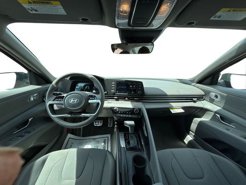 New 2025 Hyundai Elantra Sport image 9