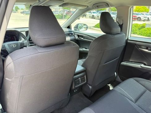 Used 2026 Toyota Camry LE FWD image 28