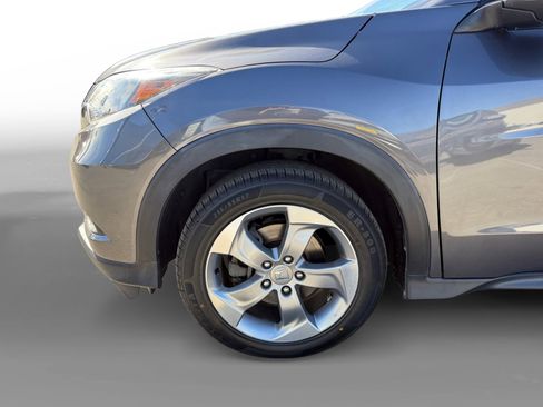 Used 2016 Honda HR-V EX image 9