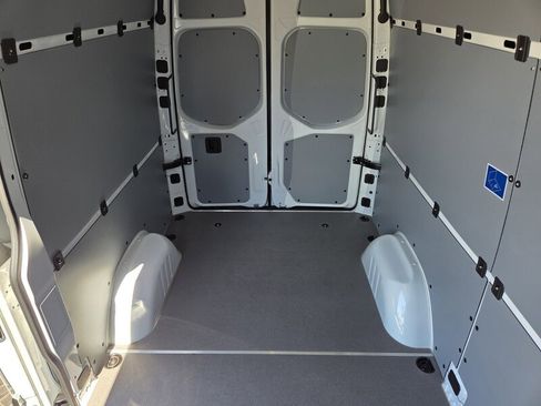 New 2025 Mercedes-Benz Sprinter 2500 image 17