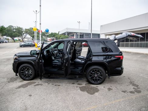 Certified 2024 Toyota Sequoia Platinum AWD/4WD image 11