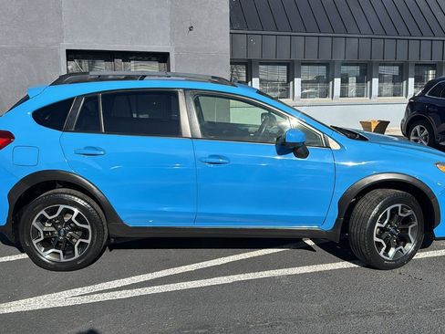 Used 2016 Subaru Crosstrek 2.0i Premium w/ Moonroof Package image 2