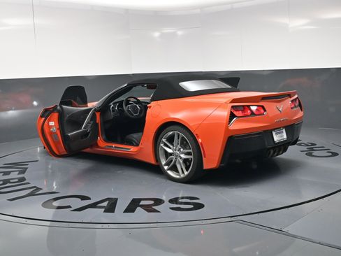 Used 2019 Chevrolet Corvette Stingray Convertible Z51 2LT image 26