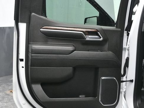 Used 2023 GMC Sierra 1500 Elevation AWD/4WD image 15
