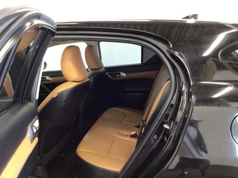 Used 2014 Lexus CT 200h FWD image 13