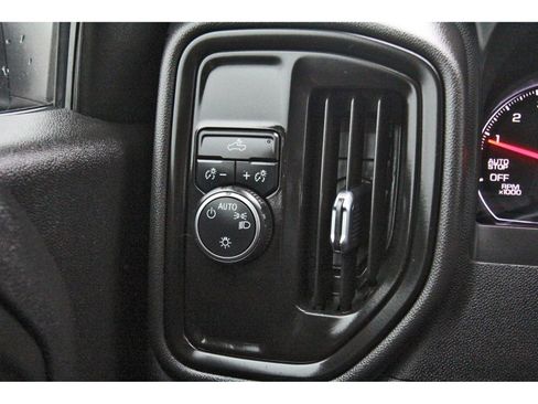 Used 2022 Chevrolet Silverado 1500 Custom image 21