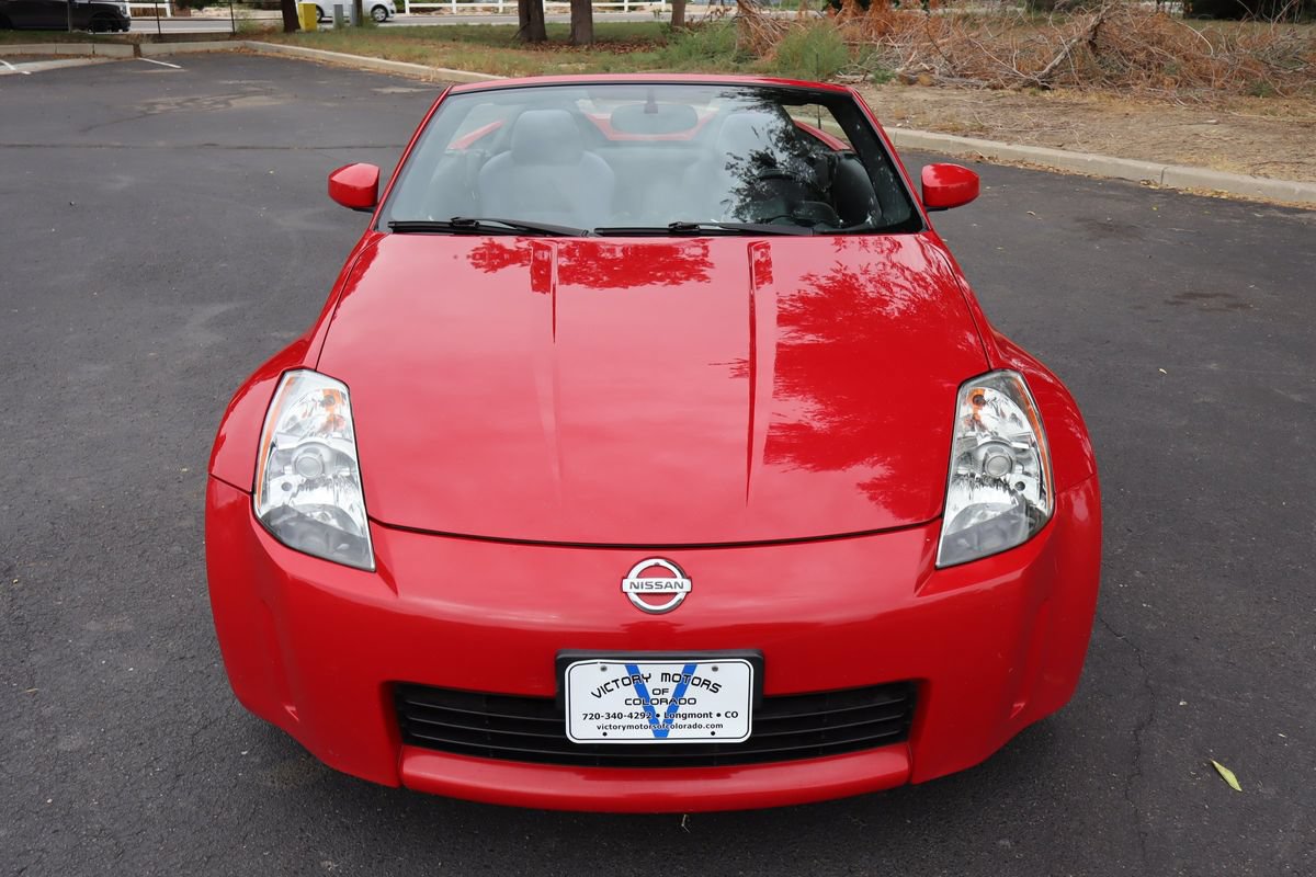 Used 2004 Nissan 350Z Enthusiast RWD image 26