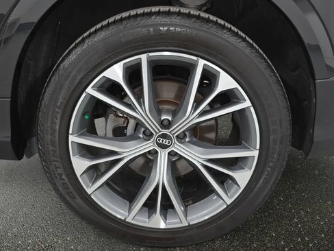 Used 2021 Audi Q8 Premium Plus w/ Premium Plus Package AWD/4WD image 28