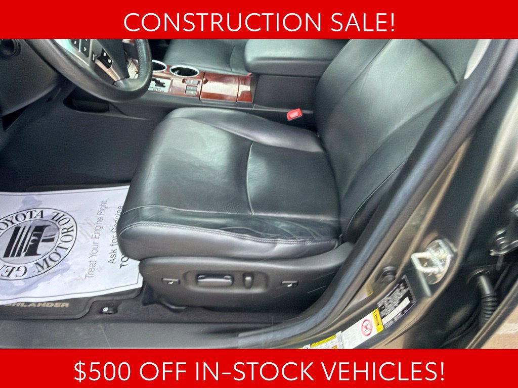 Used 2012 Toyota Highlander Limited w/ Tow Pkg AWD/4WD image 10