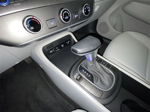 Used 2026 Hyundai Kona SE image 20