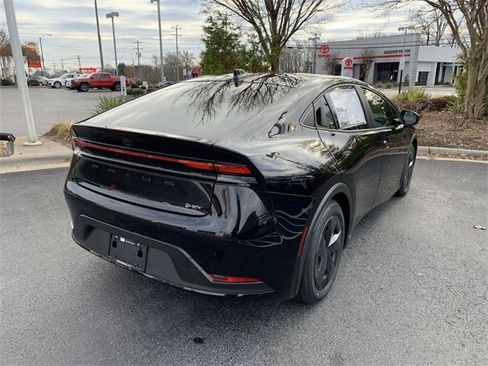 New 2026 Toyota Prius LE image 8