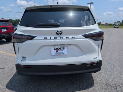 New 2026 Toyota Sienna XLE