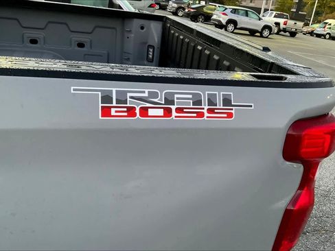 Used 2025 Chevrolet Silverado 1500 Custom Trail Boss image 28
