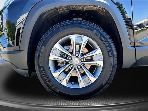 Used 2026 Chevrolet Equinox LT AWD/4WD image 29