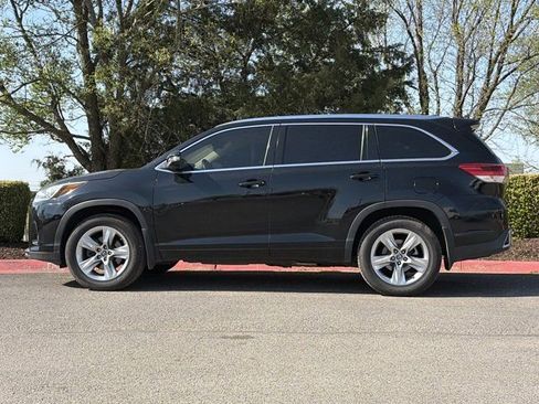 Used 2018 Toyota Highlander Limited image 10
