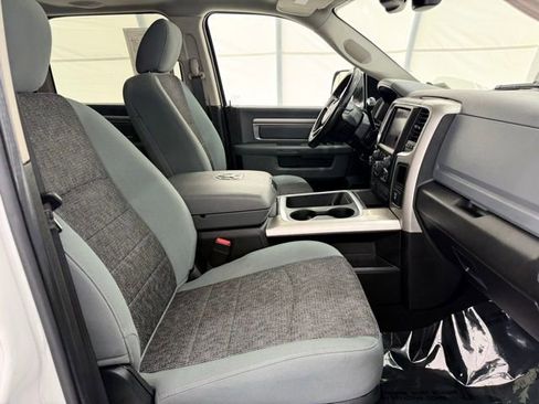 Used 2018 RAM 3500 SLT w/ Luxury Group image 20