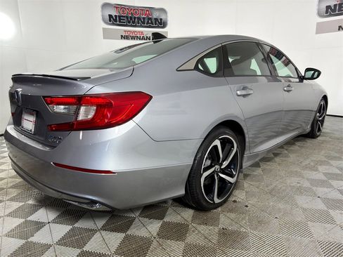 Used 2022 Honda Accord Sport image 3