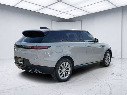 Used 2025 Land Rover Range Rover Sport SE AWD/4WD image 5