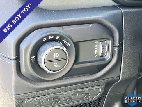 Used 2025 Jeep Gladiator Mojave image 24