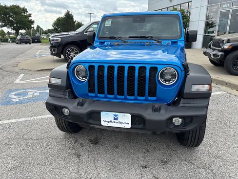 Used 2024 Jeep Wrangler Unlimited Sport AWD/4WD image 10