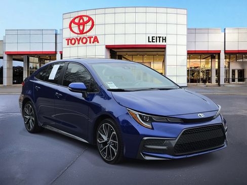 Used 2021 Toyota Corolla SE image 3