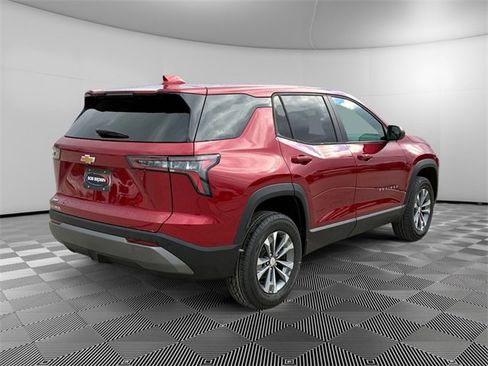 New 2026 Chevrolet Equinox LT image 3