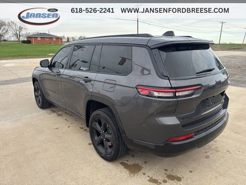 Used 2025 Jeep Grand Cherokee L Limited w/ Black Appearance Package AWD/4WD image 4