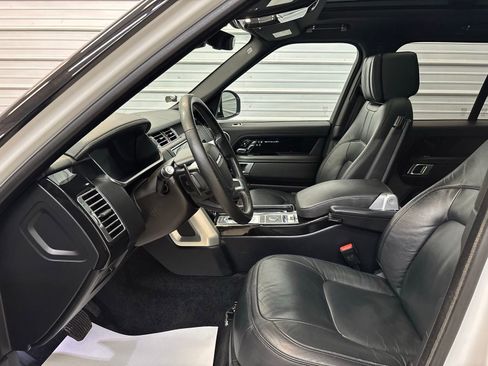 Used 2018 Land Rover Range Rover image 10